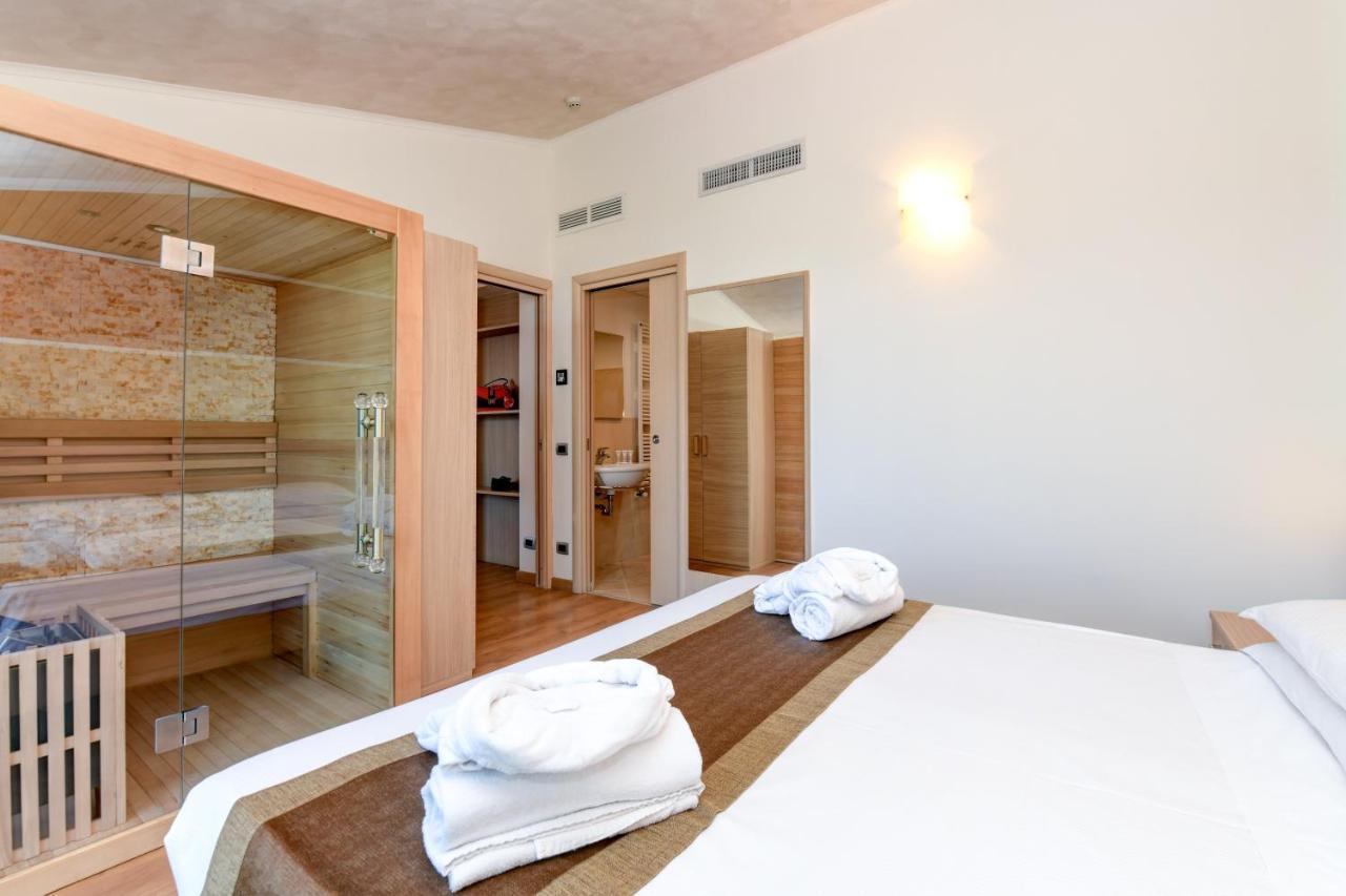 Hotel Rivus Пескьера-дель-Гарда Экстерьер фото