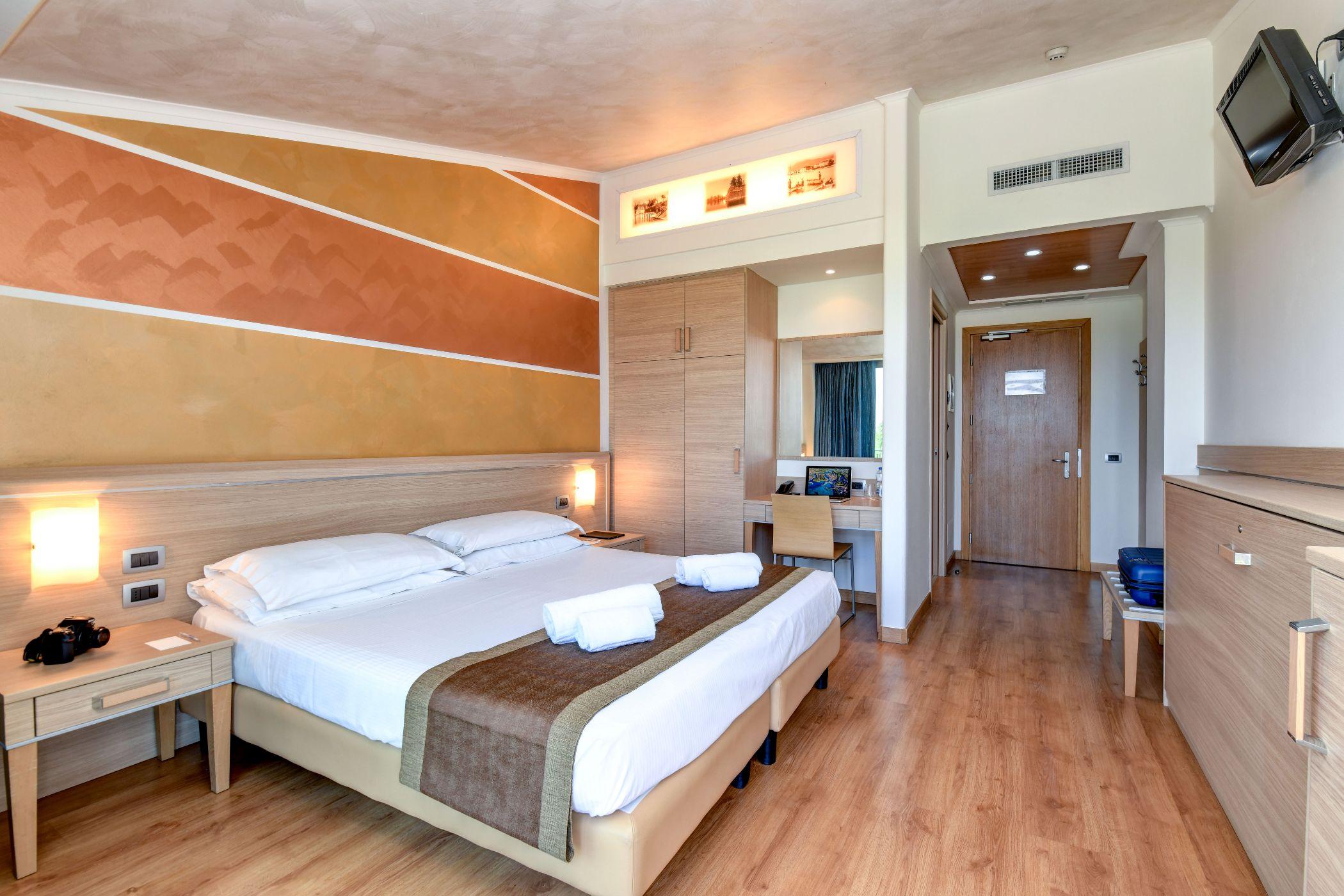 Hotel Rivus Пескьера-дель-Гарда Экстерьер фото