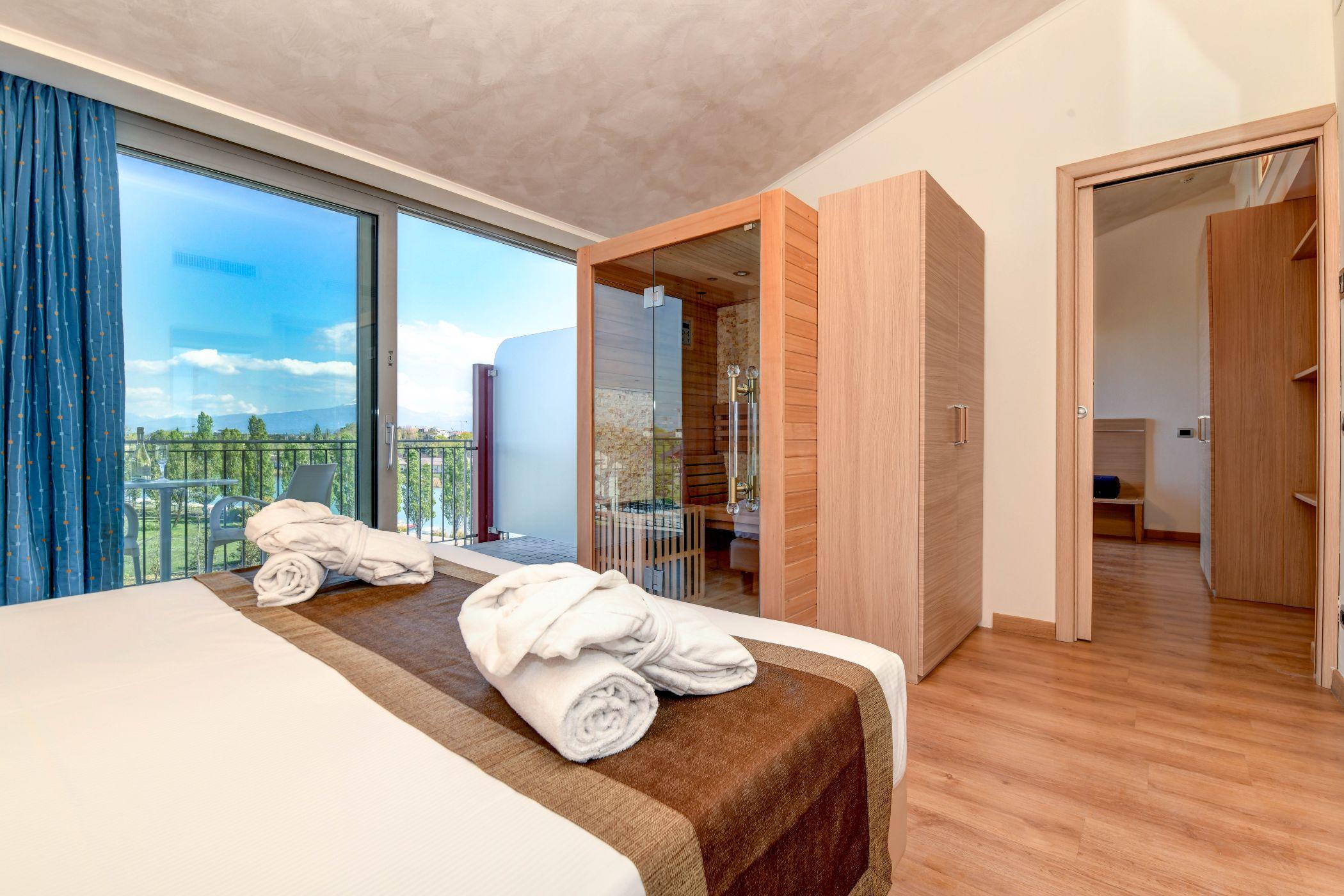 Hotel Rivus Пескьера-дель-Гарда Экстерьер фото