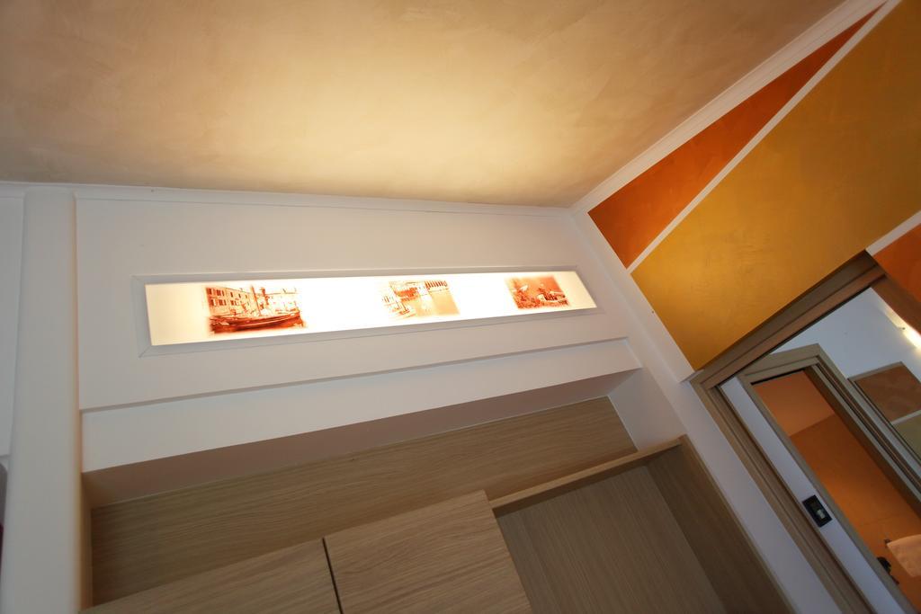 Hotel Rivus Пескьера-дель-Гарда Экстерьер фото