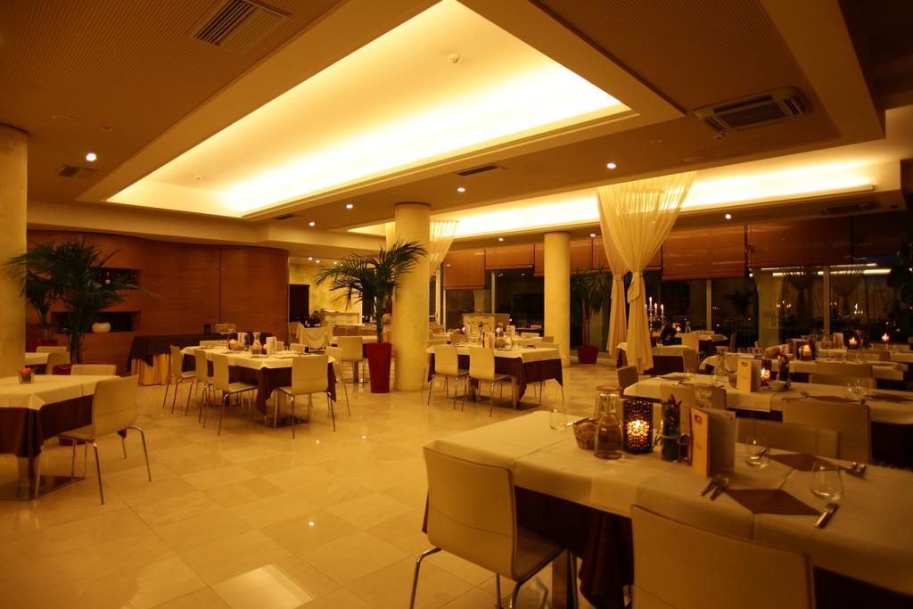 Hotel Rivus Пескьера-дель-Гарда Экстерьер фото